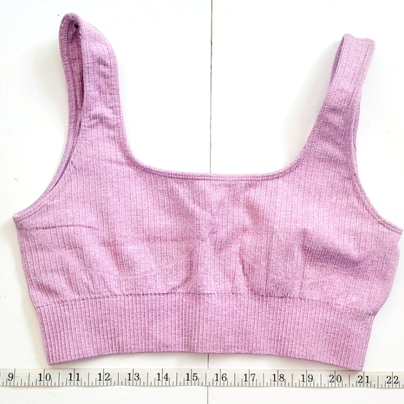 NWOT Ribbed Lavender Sports Bra - Picture 3 of 6